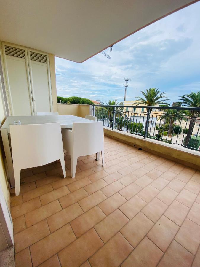 Ferienwohnung La Flor De La Mar Bari Exterior foto